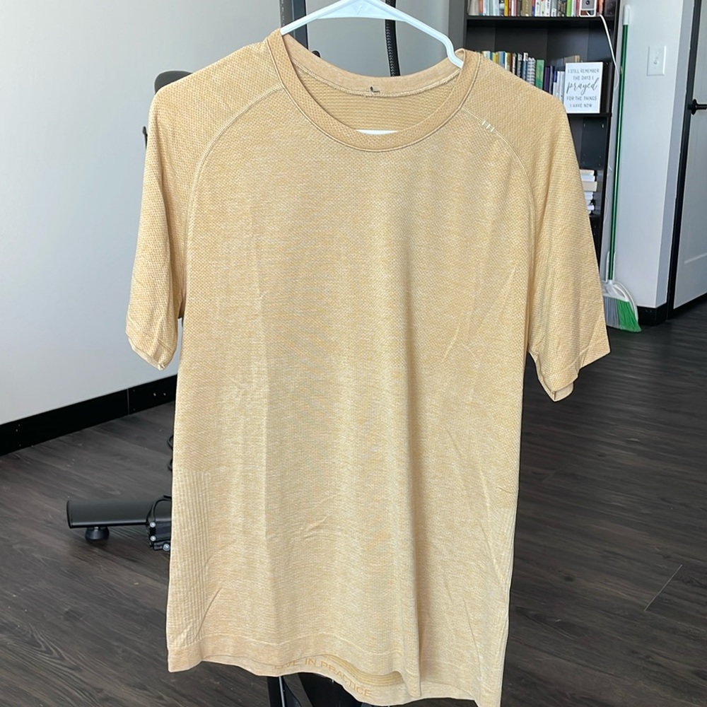 Medium lululemon metal vent